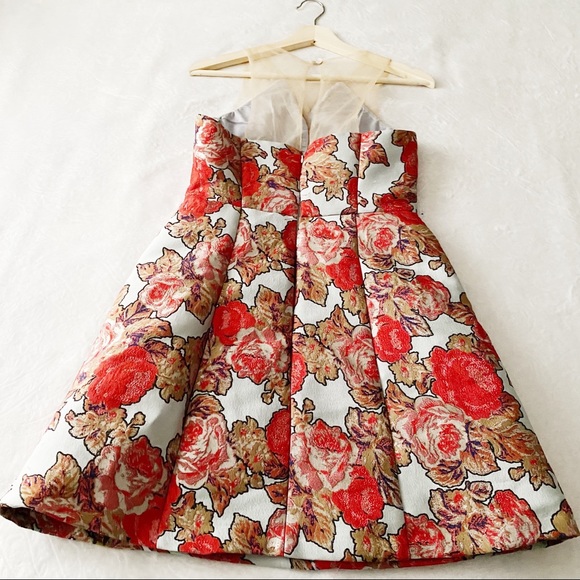 Topshop Gorgeous Floral Brocade Dress - Picture 14 of 16